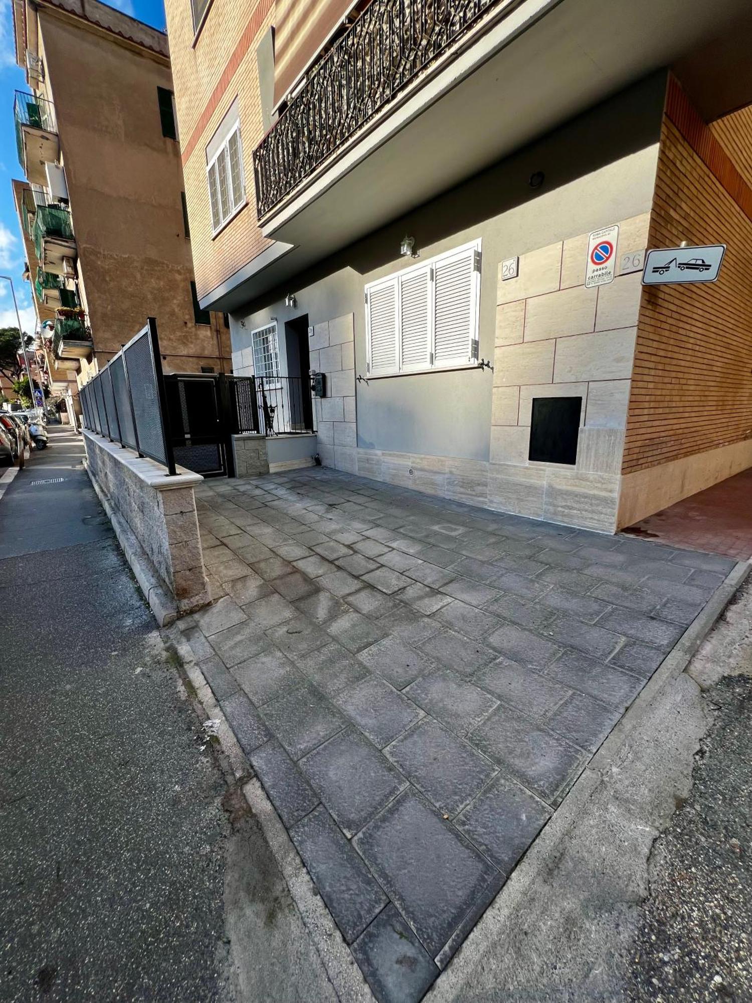 Elegant & Spacious 2Br 2Ba Unit With Private Patio Rome Exterior photo