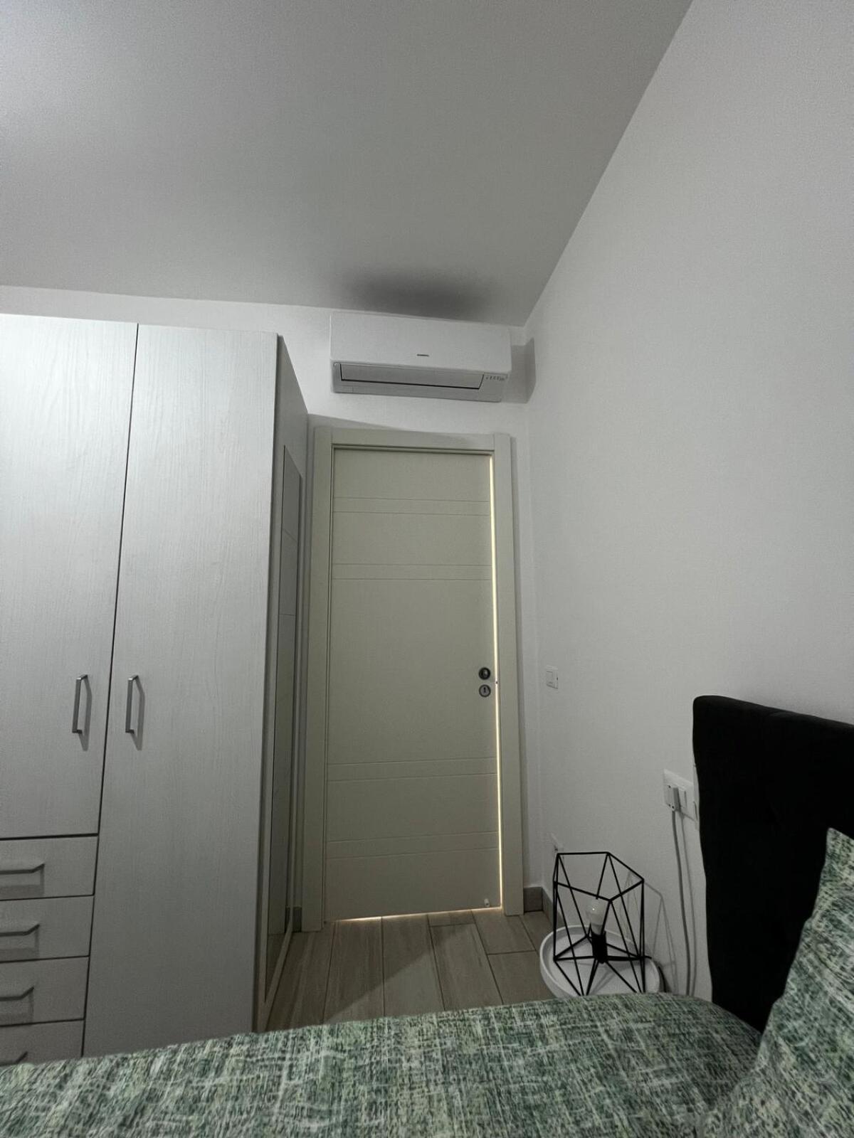 Elegant & Spacious 2Br 2Ba Unit With Private Patio Rome Exterior photo