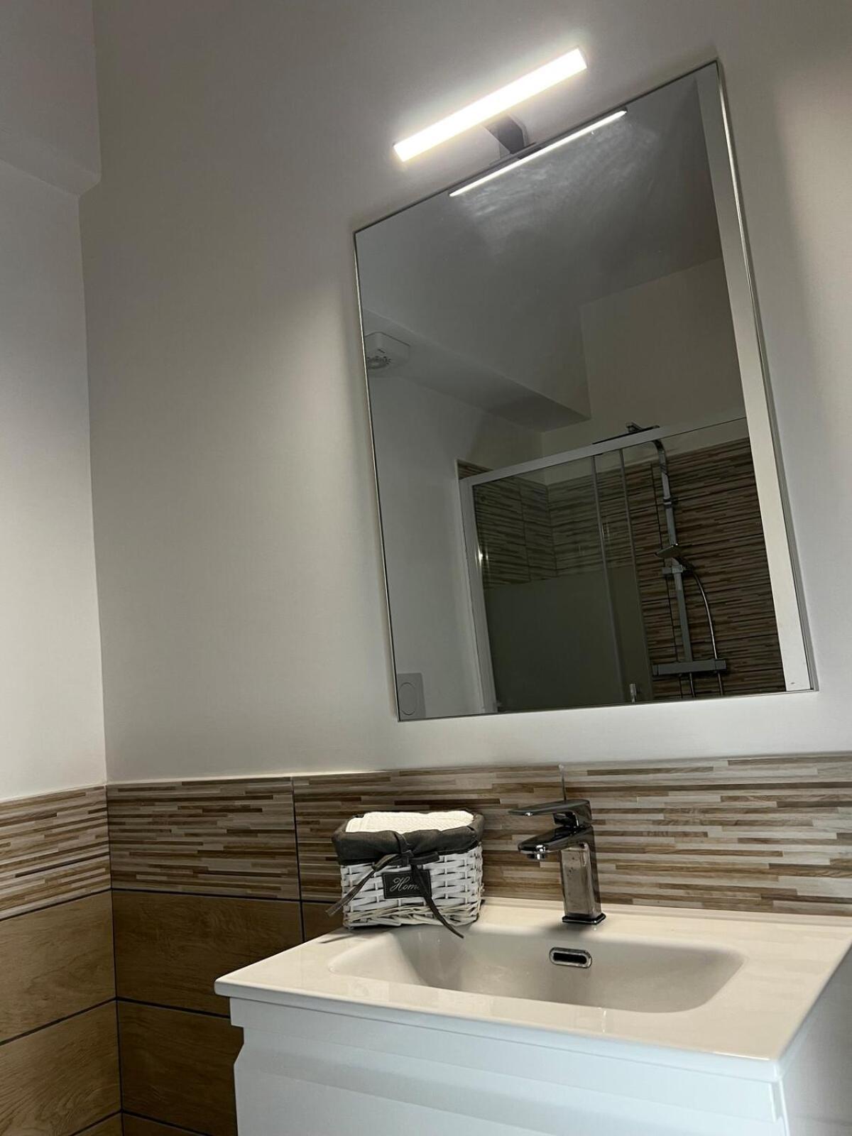 Elegant & Spacious 2Br 2Ba Unit With Private Patio Rome Exterior photo