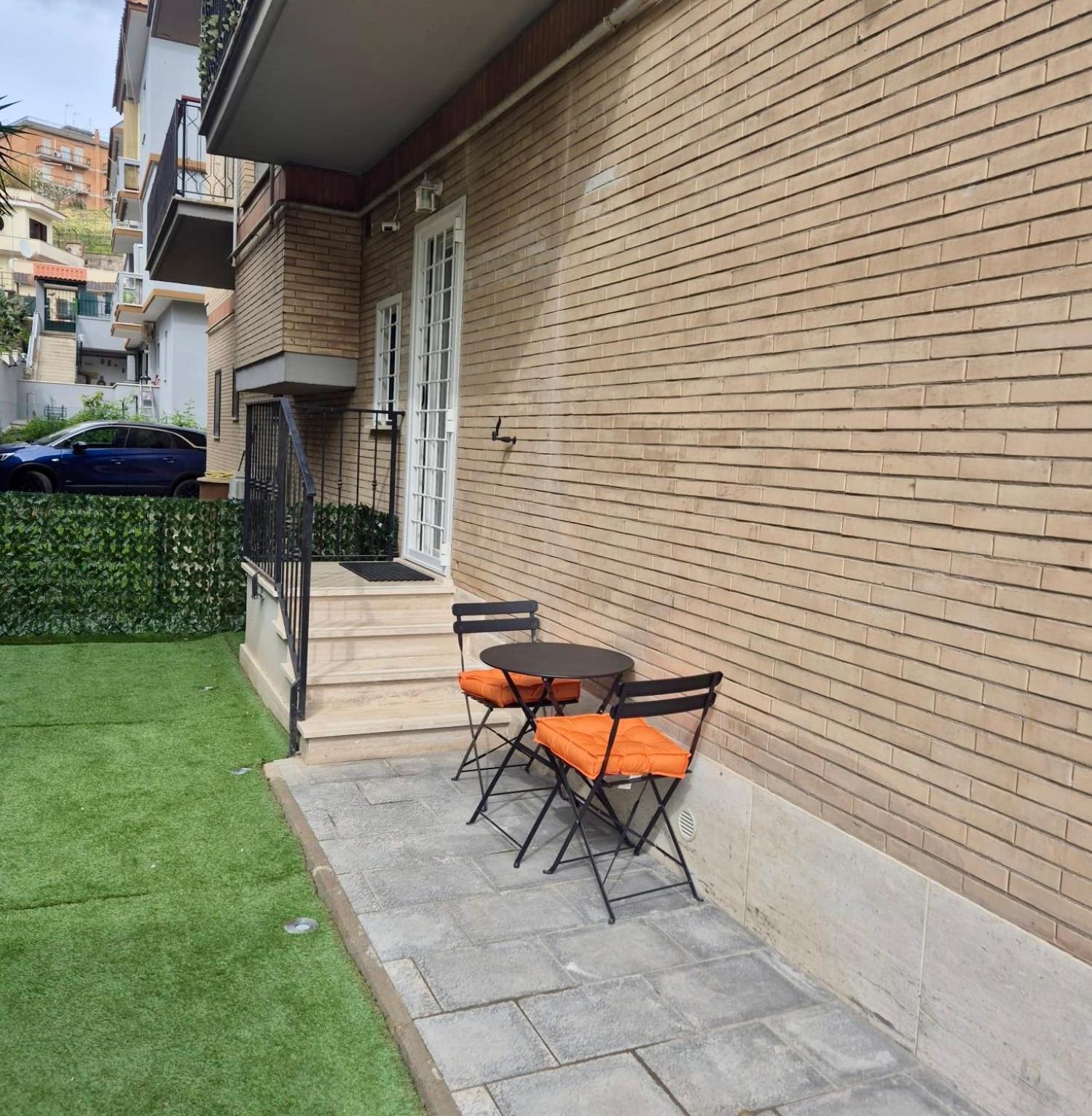 Elegant & Spacious 2Br 2Ba Unit With Private Patio Rome Exterior photo